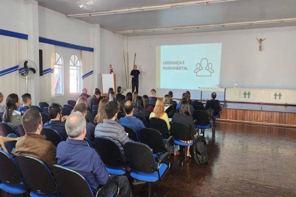 Credicoopavel aprimora conceitos para encantar e fidelizar o cliente