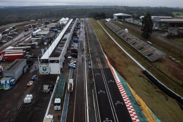 Cascavel abre segunda metade da temporada mais equilibrada da história da Copa Truck
