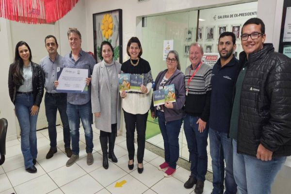 Instituto Adama e Coopavel destinam recursos para Apae