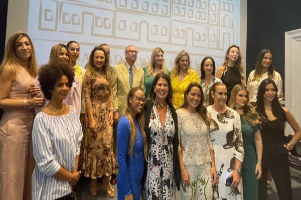 Primeira-dama participa de evento na Itália a convite da embaixada do Brasil