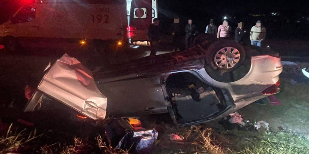 Capotamento na BR-163 deixa mulher ferida em Marechal Cândido Rondon