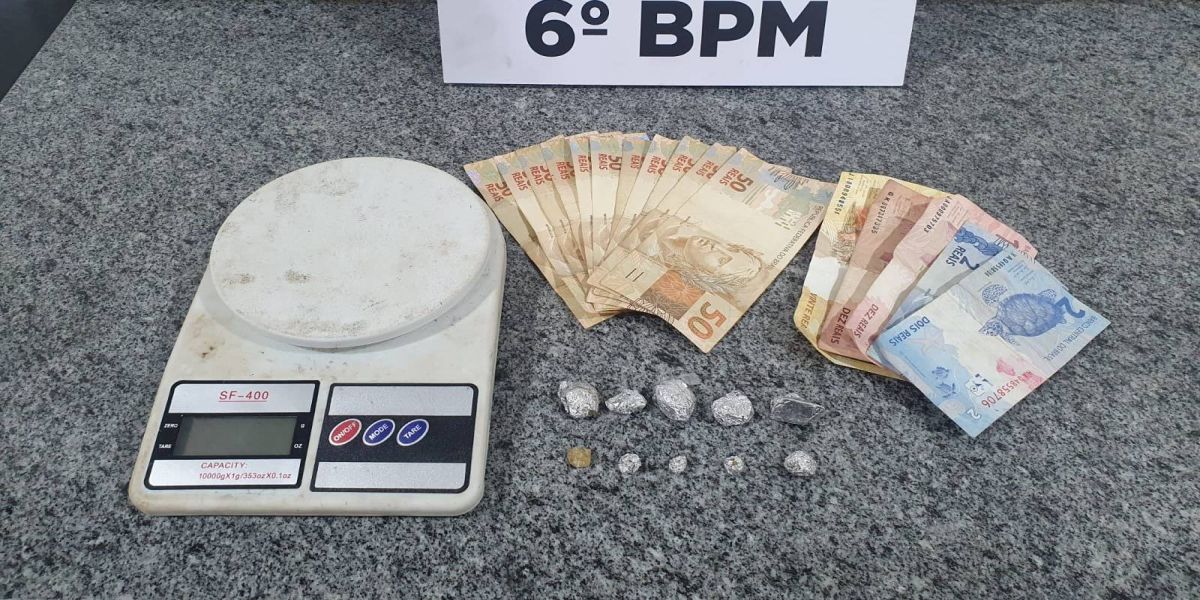Casal é preso por tráfico de drogas no bairro Santa Cruz, em Cascavel