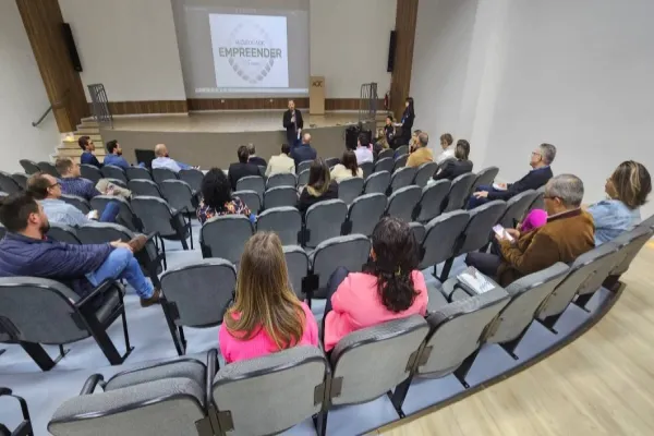 Foto relacionada a notícia: Maia reforça ações de sinergia e aproximação no Empreender