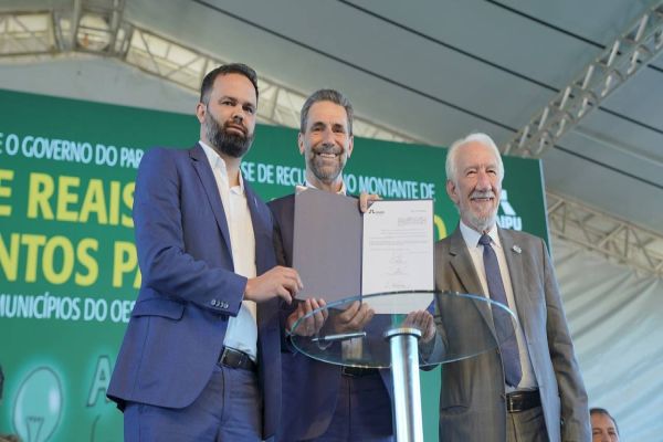 Parceria entre Estado e Itaipu vai permitir renovação de mobiliário de 286 escolas