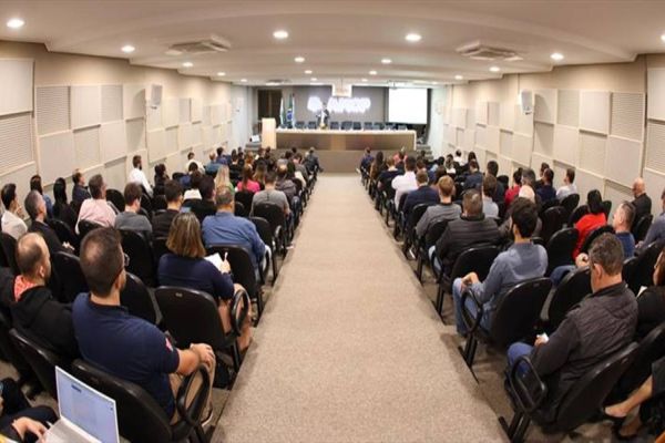 Fórum de Cidades Digitais e Inteligentes do Oeste reúne 30 municípios