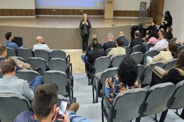 Cascavel se destaca no setor de confecção com realização da Polo Têxtil Show