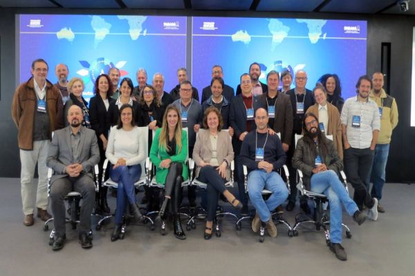 Paraná articula nova parceria internacional para incentivar pesquisas de doutores