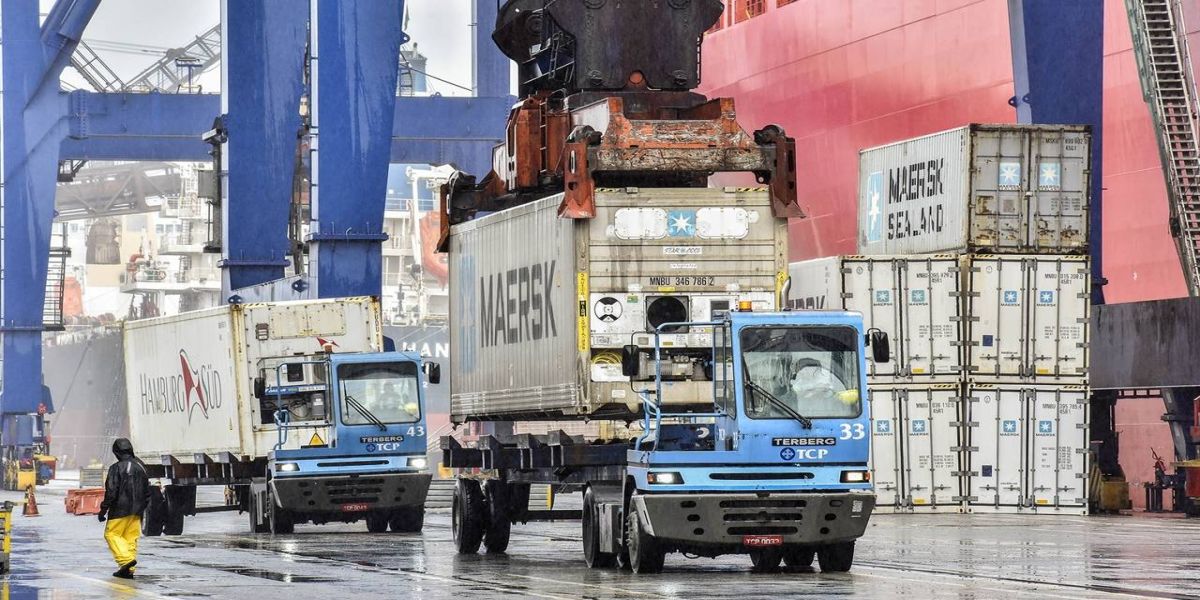 Paraná bate recorde de exportações em um primeiro semestre: US$ 12,1 bilhões