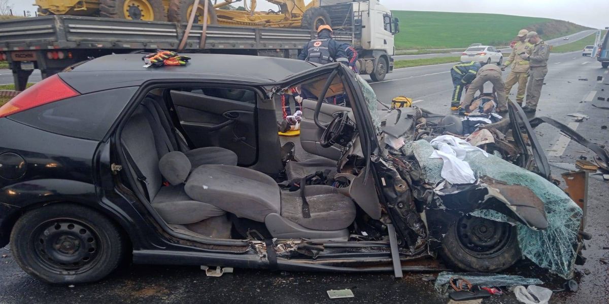 Grave acidente na BR-376 em Ponta Grossa deixa condutor com lesões graves