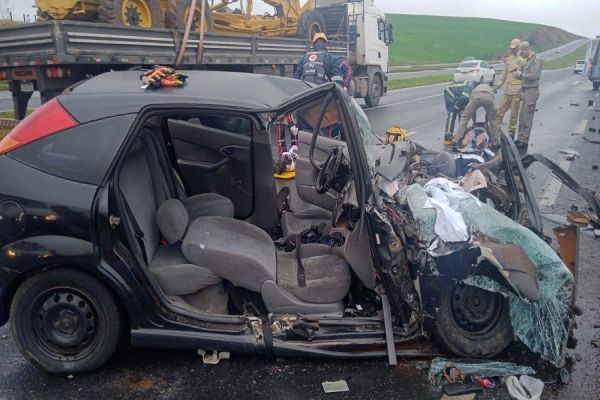 Grave acidente na BR-376 em Ponta Grossa deixa condutor com lesões graves