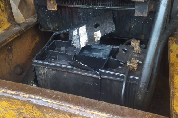 Bateria explode no rosto de trabalhador de 33 anos no Bairro Pioneiros Catarinenses