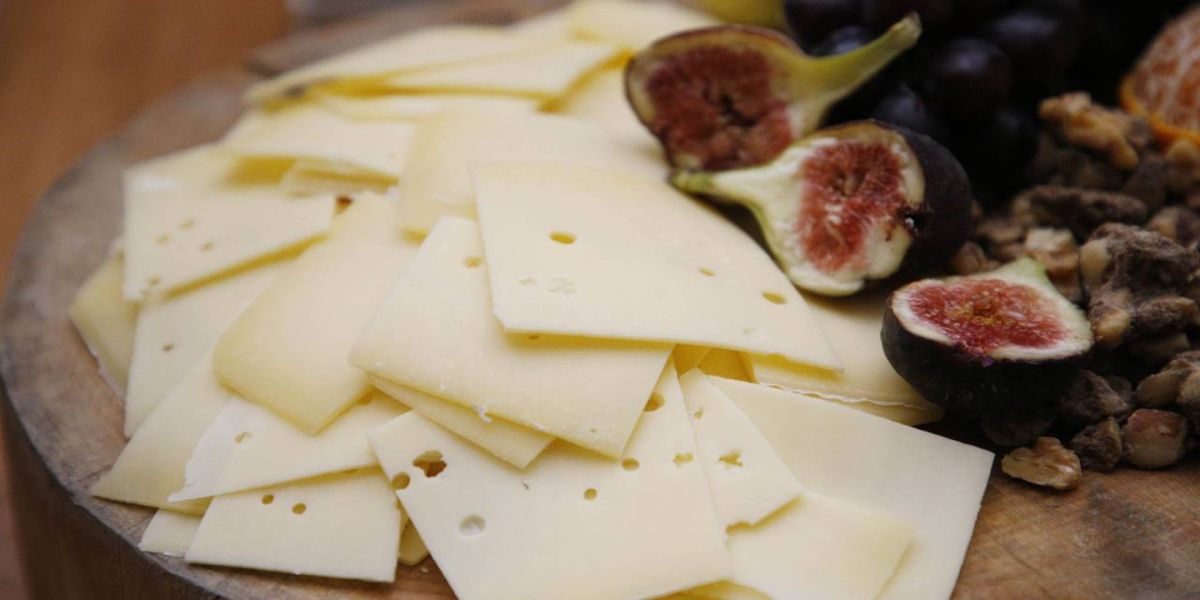 Paraná adere a convênio que concede isenção do ICMS para queijo, requeijão e doce de leite