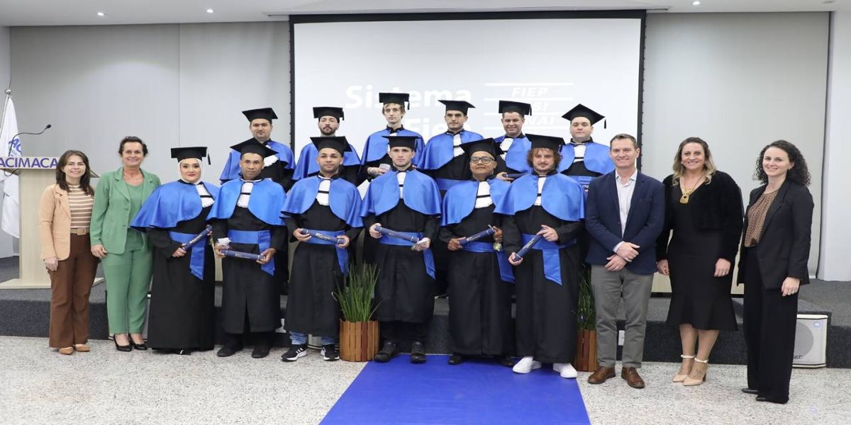 Lar Cooperativa investe em educação e forma novos profissionais em Eletromecânica