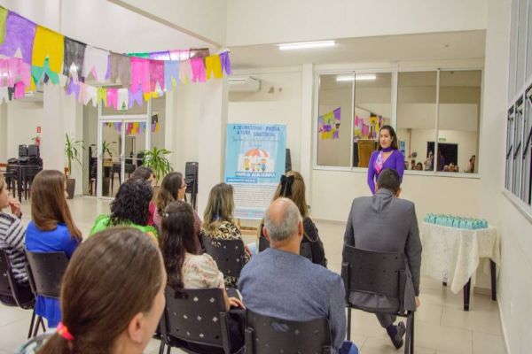 Corbélia promove formação para novo grupo de famílias acolhedoras