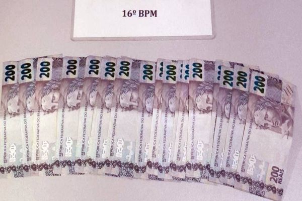 Golpe da nota falsa: Homem vende motocicleta e recebe pagamento em dinheiro falso