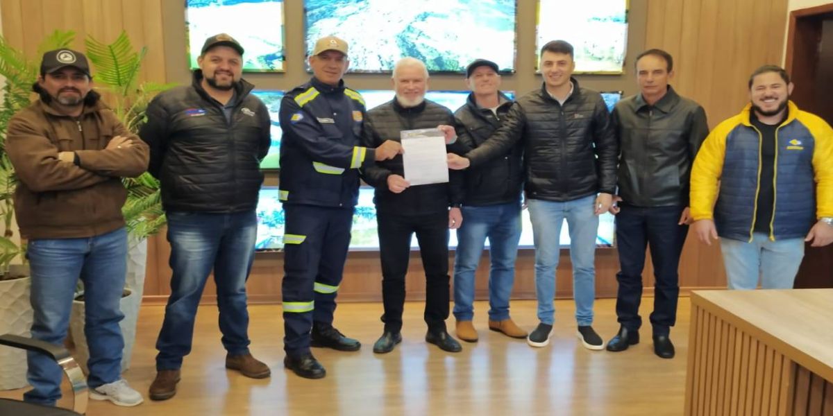 Guaraniaçu implementa transporte universitário gratuito em benefício dos estudantes