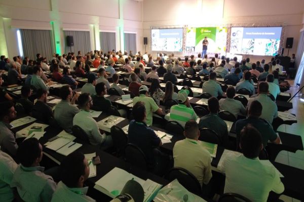 Agronegócio: 70 a 80% da produtividade da lavoura é definida no plantio, alerta Paulo Arbex