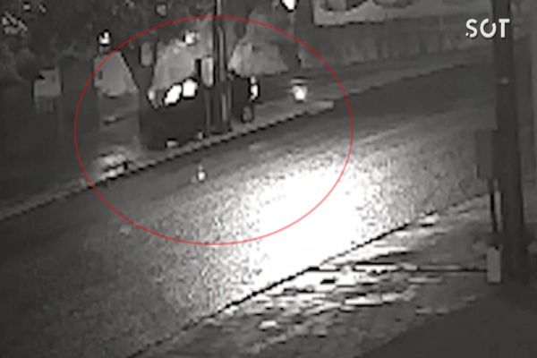 Imagem referente a notícia: Imagens de câmera de segurança revelam acidente fatal na Rua Nereu Ramos