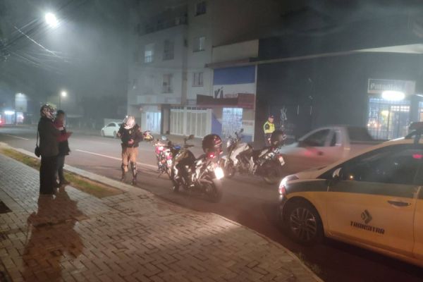 Ação de Fiscalização de Trânsito em Cascavel resulta em recolhimento de veículos e infrações