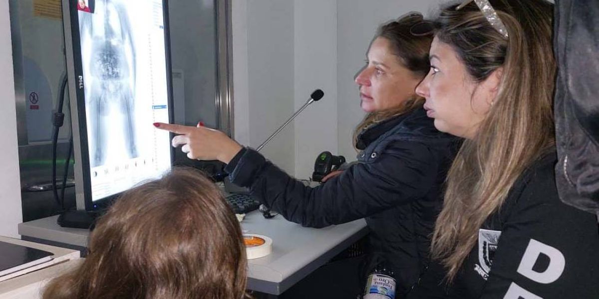 Policiais penais da região Oeste passam por capacitação para escaneamento corporal