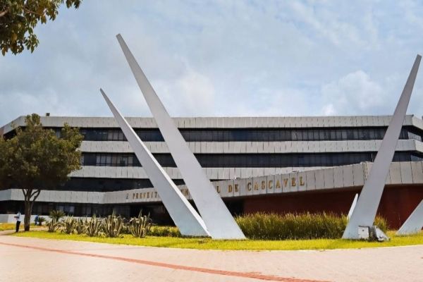 Decreto altera expediente de serviços públicos nos dias de jogos da Copa do Mundo