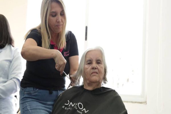 Ação comunitária leva série de serviços e ações ao Cras 14 de Novembro