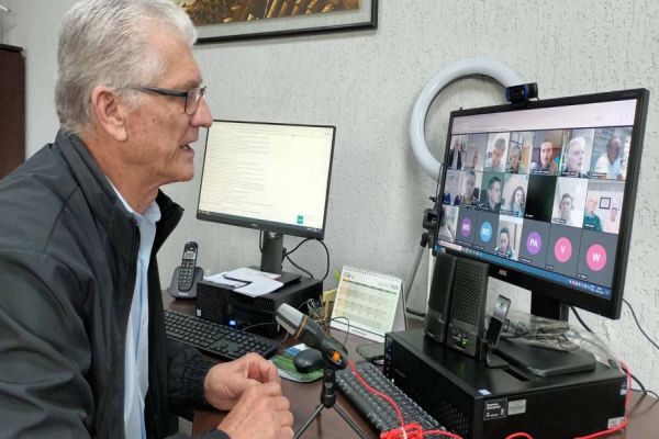 Paraná decreta emergência zoosanitária para proteger o setor avícola