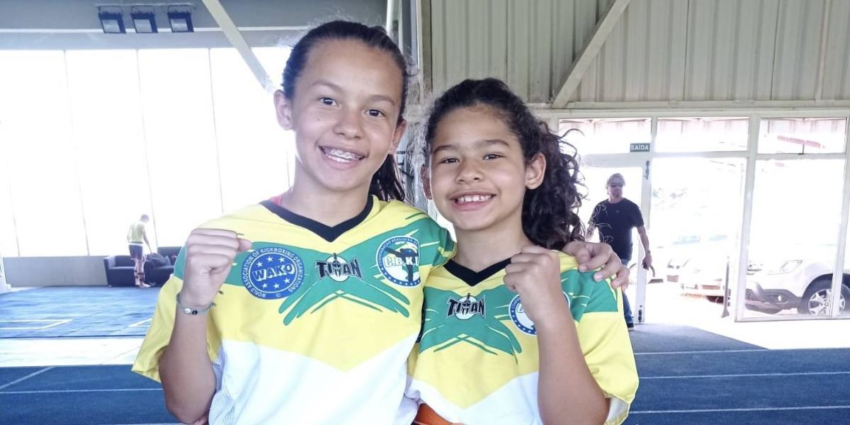 Irmãs Camargo se destacam em Camp. de Treinamento da Seleção Brasileira de Kickboxing em Cascavel