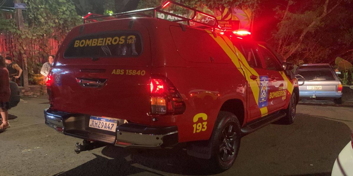 Rapaz é ferido com golpes de faca durante tentativa de assalto no Bairro Country