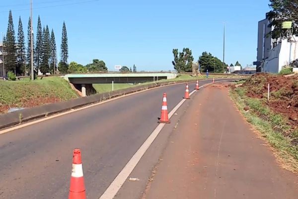 Obras do novo viaduto na Avenida Carlos Gomes podem levar ao fechamento temporário da BR-277