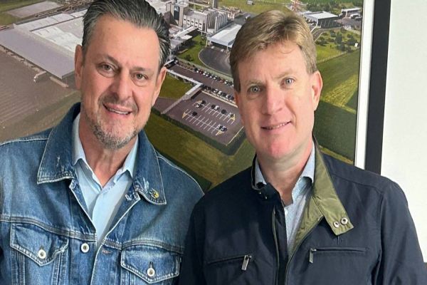 Deputado Padovani integra comitiva do Ministério da Agricultura e Pecuária em Castro