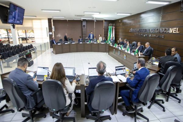 Plenário da Câmara Municipal de Cascavel autoriza redução do ITBI em 50%