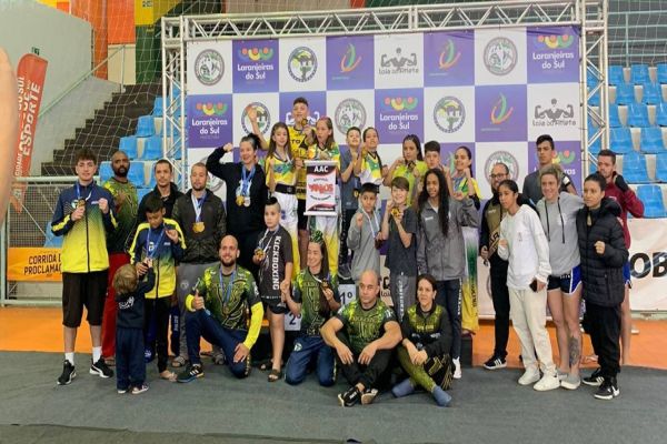 Associação Anjos do Combate (AAC) conquista segundo lugar geral na Copa Paraná de Kickboxing 2023