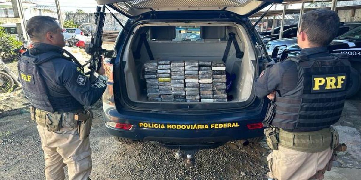 PRF apreende mais de 60 quilos de cocaína no Paraná
