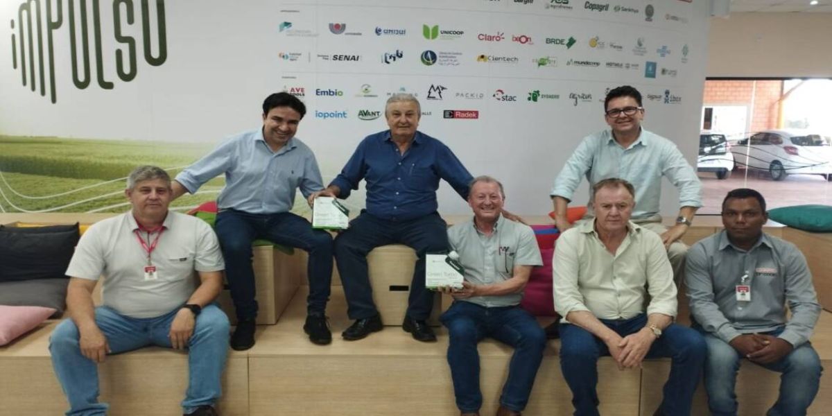 Coopavel passa a comercializar adjuvante único em sua categoria