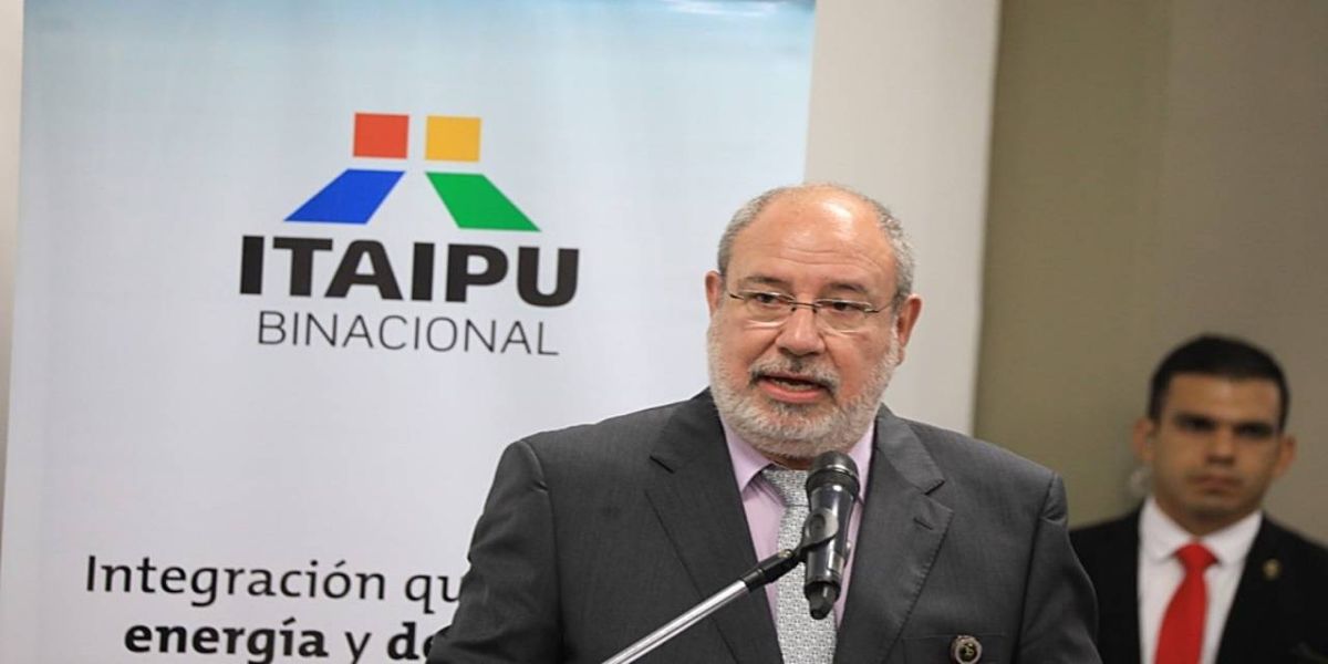 Presidente Santiago Peña dá posse à nova Diretoria Paraguaia da Itaipu