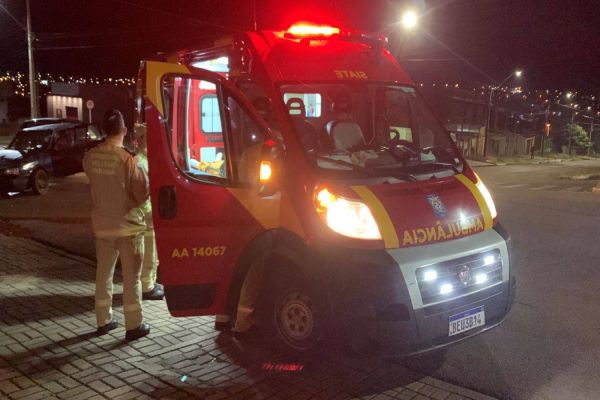 Imagem referente a notícia: Colisão de trânsito deixa mulher ferida no Bairro Brasmadeira, em Cascavel