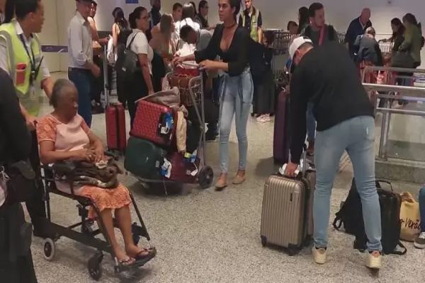 Voo que pousaria em Cascavel é cancelado após falsa ameaça de bomba