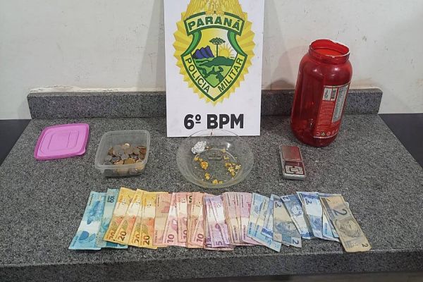 Polícia Militar detém dois suspeitos por tráfico de drogas no Bairro Santa Cruz de Cascavel
