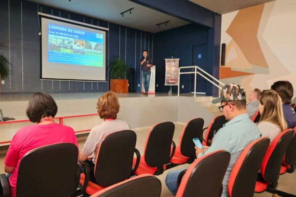 “Lavoura de carne é uma necessidade não uma opção”, afirmou Madruga no Show Rural de Inverno