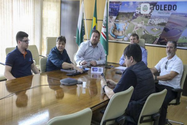 Empresários do ramo de telecomunicações explanam projetos de expansão dos serviços em Toledo