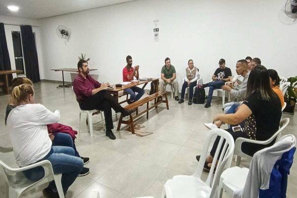 Madson de Oliveira discute demandas dos agentes de endemias e de saúde