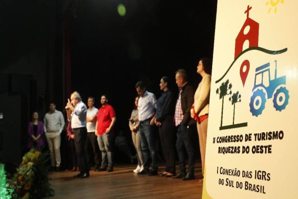 Seminário destaca turismo e riquezas da região Oeste do Paraná