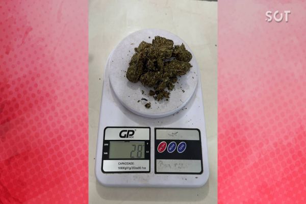 Jovem é presa tentando entrar com maconha introduzida nas partes íntimas na Penitenciária Estadual