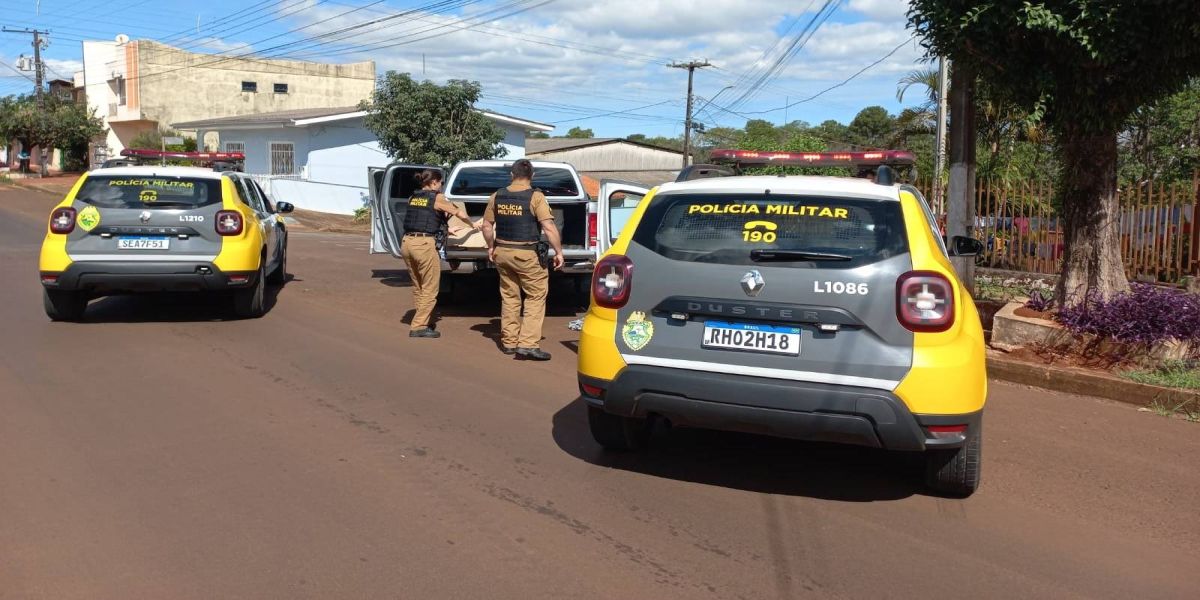 PM apreende veículo clonado carregado com maconha na PR-484 em Três Barras do Paraná