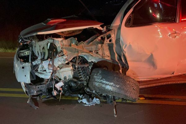 Condutor sofre fratura de fêmur após colisão frontal entre veículos na BR-369 em Corbélia