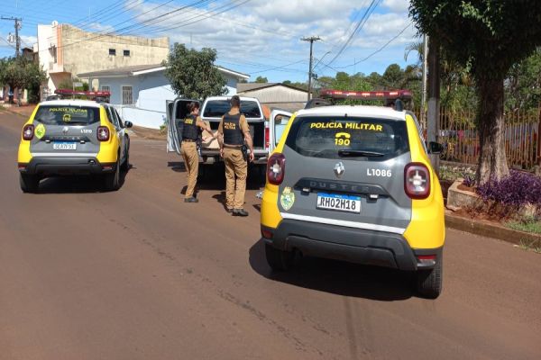 PM apreende veículo clonado carregado com maconha na PR-484 em Três Barras do Paraná