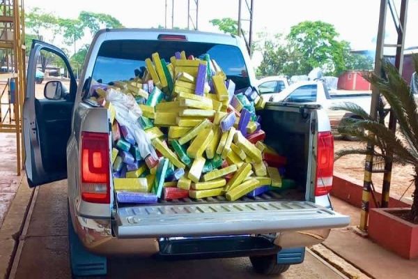 No último final de semana de agosto, a PRF apreendeu 7 toneladas de maconha no Paraná