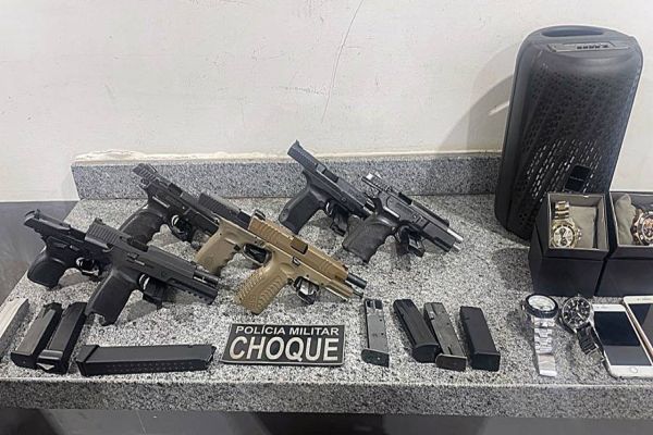 Ação Policial resulta na prisão por porte ilegal de arma de fogo e comércio de armas