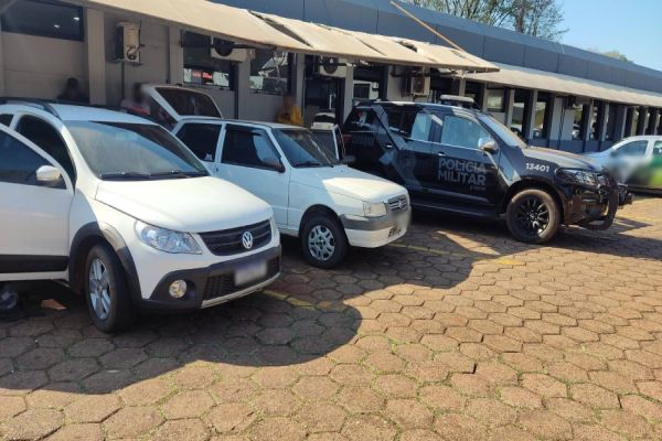 Imagem referente a notícia: Pelotão de Choque da PM apreende cigarros contrabandeados na Área Rural de Cascavel